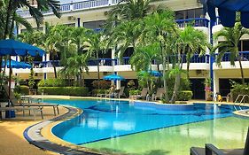 Club Residence Near The Beach By Plh Phuket
